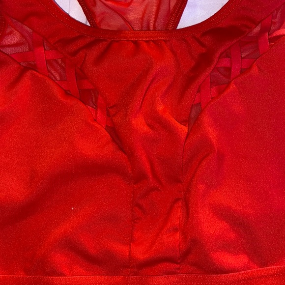 Red mesh Victoria sport sports bra - Picture 2 of 5